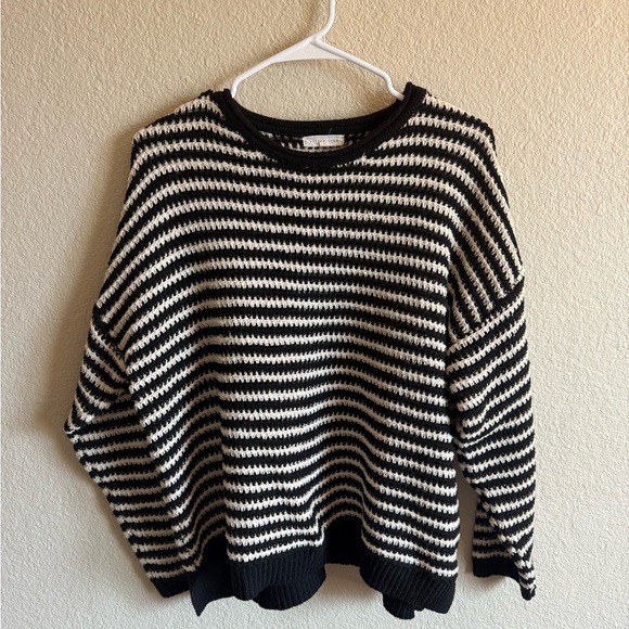 Anthropologie Little Lies Crewneck Black&White Striped Cozy Knit Sweater Basic - Picture 2 of 9